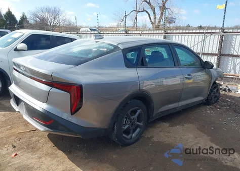 2025 Kia K4 Lxs from USA, damaged, VIN 3KPFT4DE9SE035516